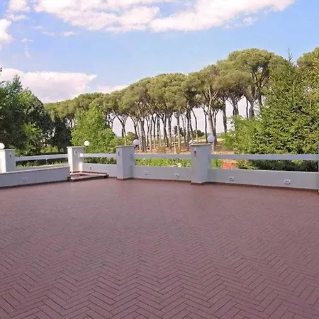 Szálloda Pinewood 4*