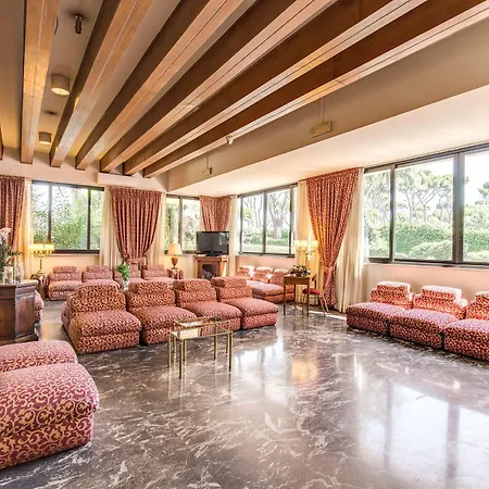 Pinewood 4*
