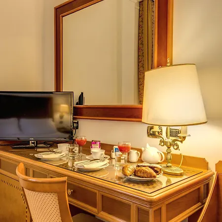 Pinewood 4*