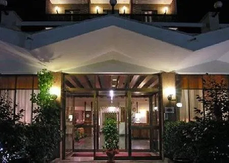 Ξενοδοχείο Pinewood
