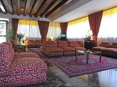 Pinewood Hotel Roma