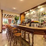 Pinewood 4* Rom