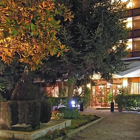 Pinewood Roma