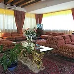 Pinewood Hotell 4*