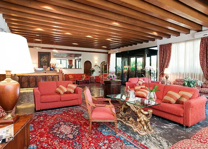 Pinewood Hotel Rzym
